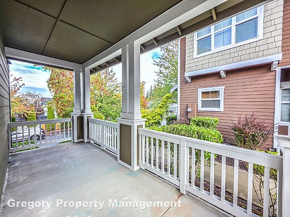 5th image of 2018 17th Ave NE