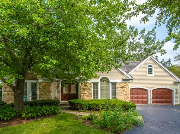 4638 Twin Lakes Ln, Long Grove, IL 60047