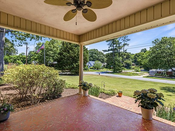 3rd image of 479 Ransdell Dr