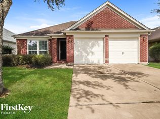 926 Schooner Cove Ln, League City, TX 77573