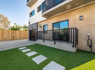 4654 Lomita St #1/2, Los Angeles, CA 90019