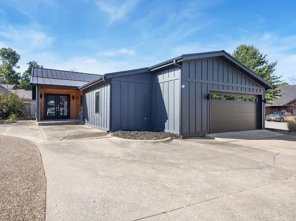 1517 Bella Vista Rd, Bentonville, AR 72712