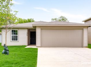 1304 N Brazos Ave, Cleburne, TX 76031