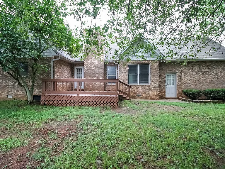 1802 Cascade Ct — Photo 17