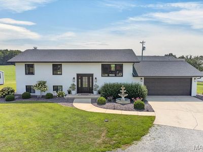 1670 Fayette St, Carlyle, IL, 62231