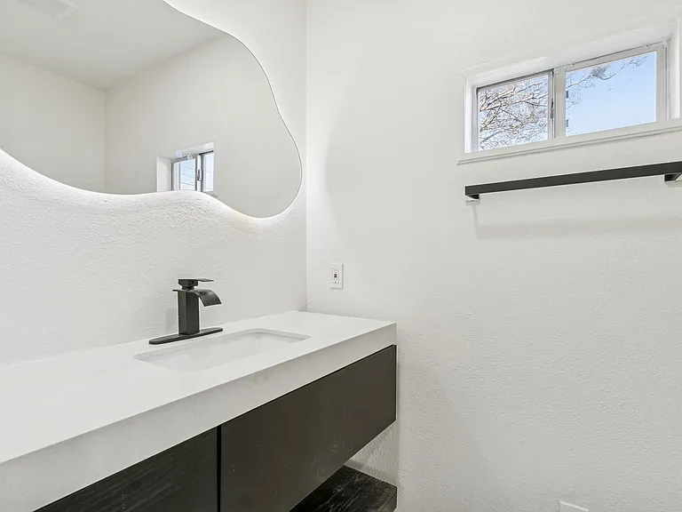 3716 Ovid Ave — Photo 15