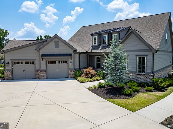 2nd image of 5915 Fairway Park Ln