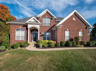 6803 Cliffside Ct, Louisville, KY 40228