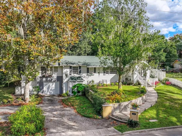 110 N Clayton St, Mount Dora, FL 32757