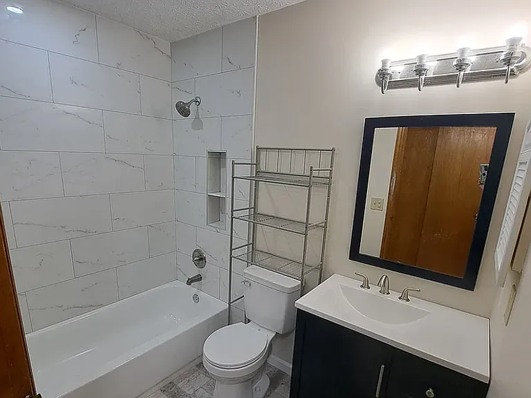 5915 Ballymead Blvd — Photo 10