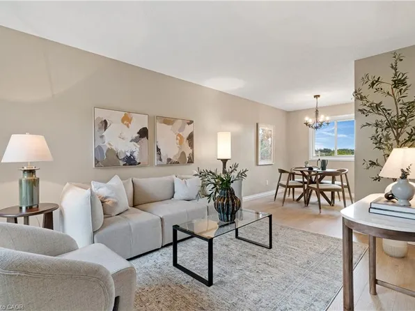 25 Upper Canada Dr #23, Kitchener, ON N2P 1G2