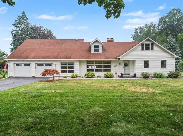 59 Ridgemoor Rd, Coldwater, MI 49036