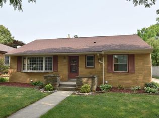 3266 N 95th St, Milwaukee, WI 53222