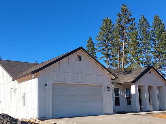 2nd image of 1233 Cindy Ln