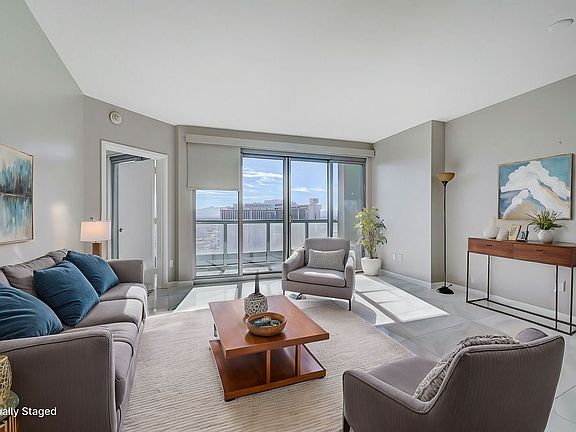 4th image of 322 Karen Ave Unit 2704