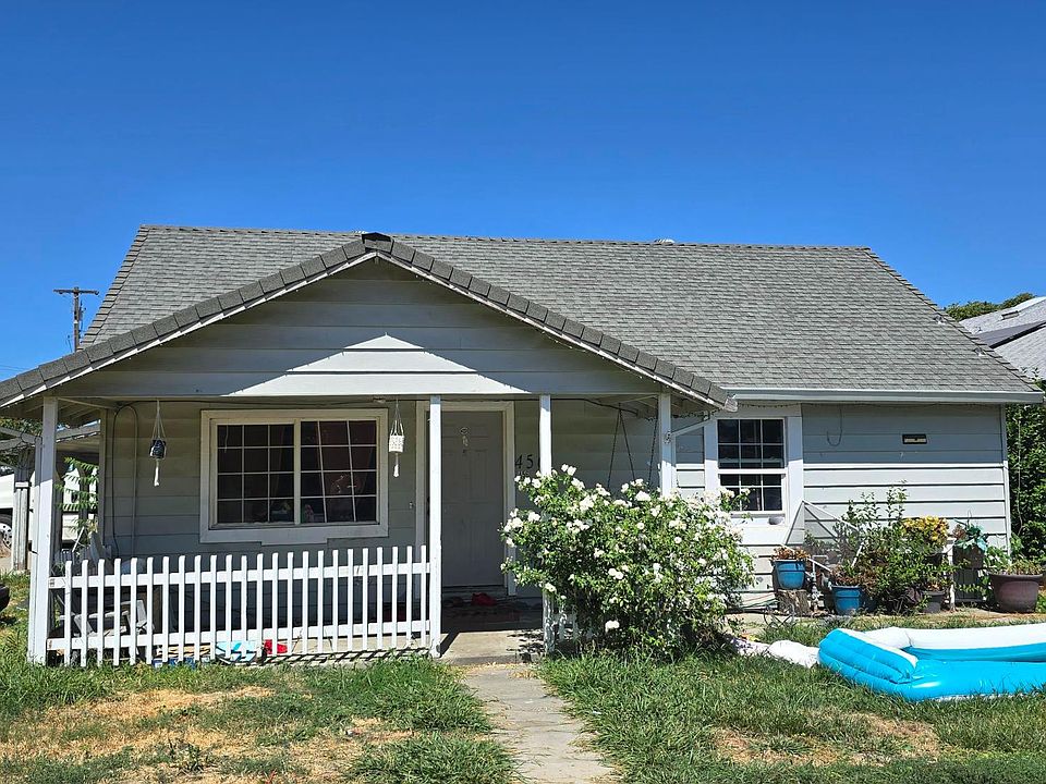 1st image of 456 13th St