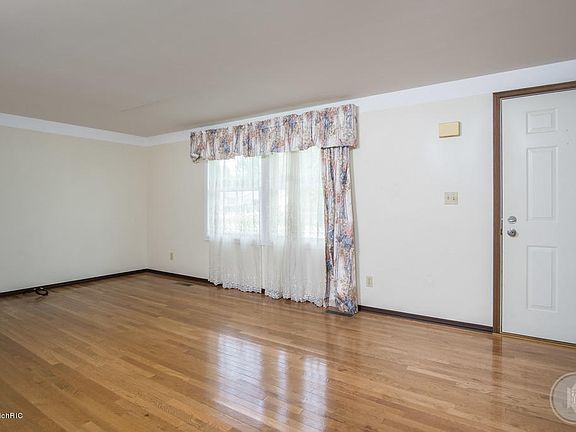 5th image of 12779 Renwood Dr