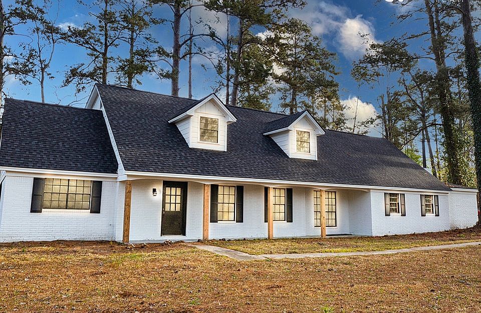 1st image of 901 Fuller Springs Dr