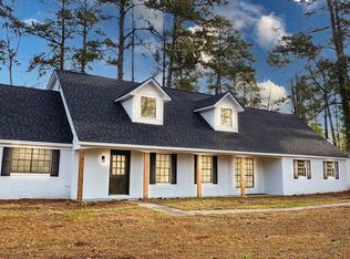 901 Fuller Springs Dr, Lufkin, TX 75901