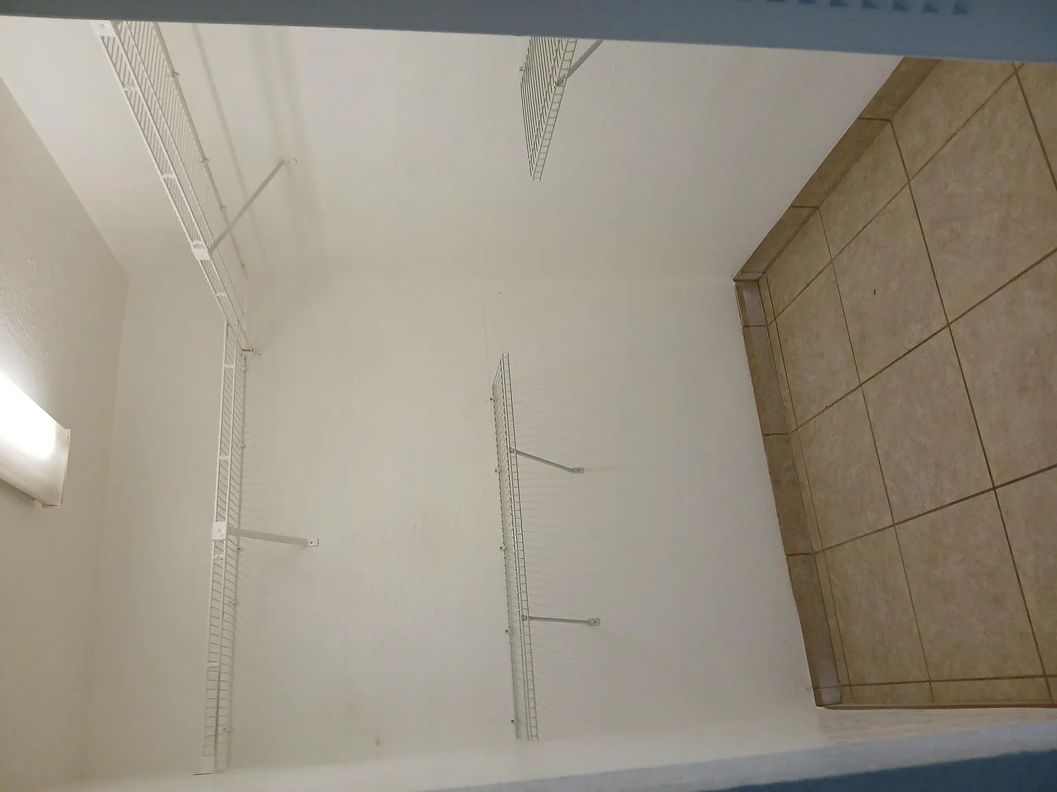 3 bed, 2.0 bath, 1352 sqft, $2,500 — Photo 1