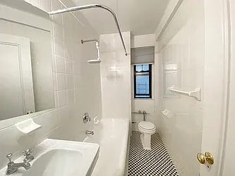 Rented by Rachel Realty