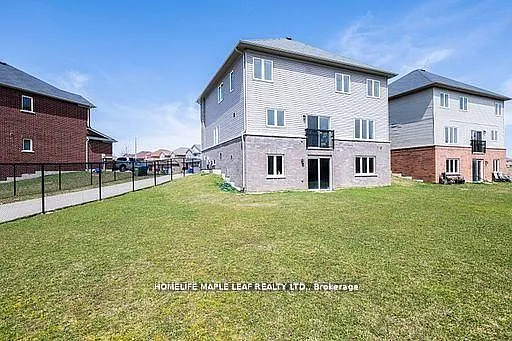301 Moody St — Photo 38