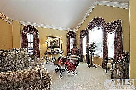 3rd image of 6924 Grand Hollow Dr