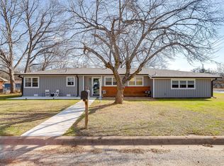 809 Euclid St, Cleburne, TX 76033