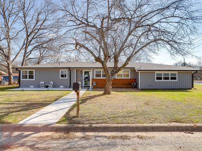 809 Euclid St, Cleburne, TX, 76033