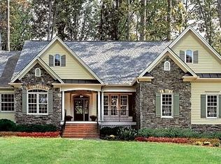 1043 Ridglea Dr, Burns, TN 37029