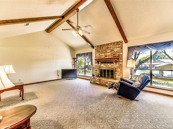 5th image of 260 Harbor View Dr