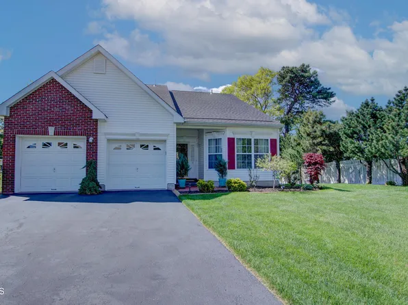 14 Redbud Lane, Howell, NJ 07731