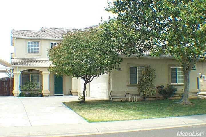 1st image of 128 Douglas Dr