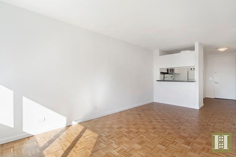 1st image of 22-26 W 15th St APT 4D