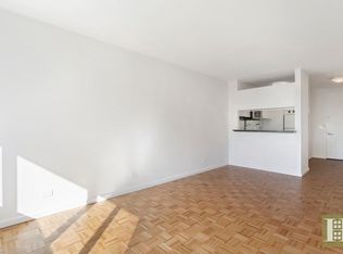 22-26 W 15th St APT 4D, New York, NY 10011