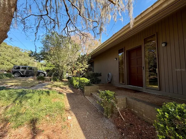 21 SW 23rd Ter, Gainesville, FL 32607