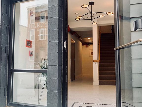 5th image of 1702 Light St #1f025505d