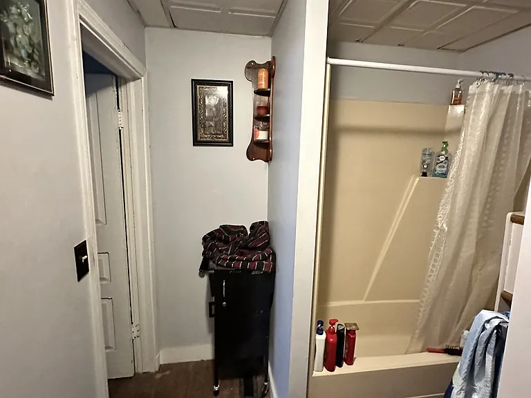 2519 Genesee St #3 — Photo 9