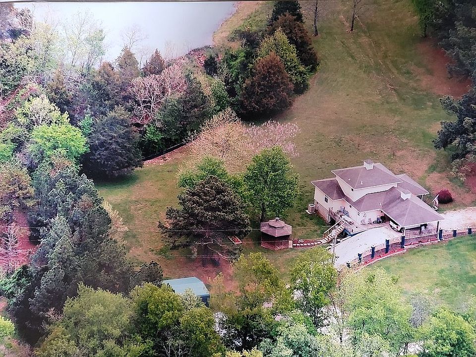 1st image of 909 E Chinquapin Trl
