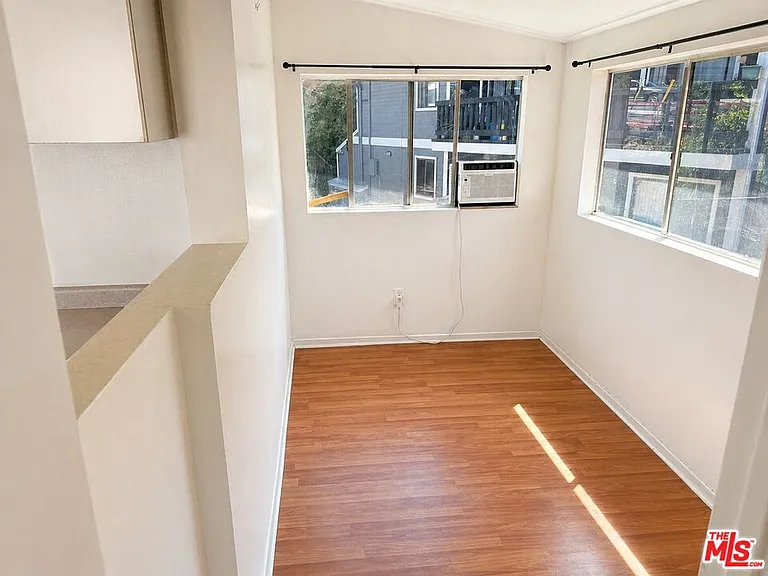 5966 Benner St — Photo 20