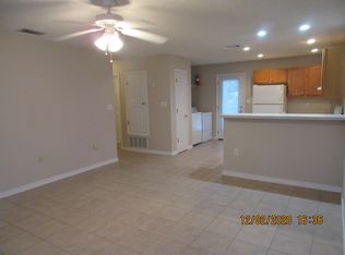 321 Niceville Ave #B, Niceville, FL 32578