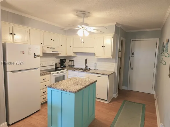40 Folly Field Rd APT A20, Hilton Head Island, SC 29928