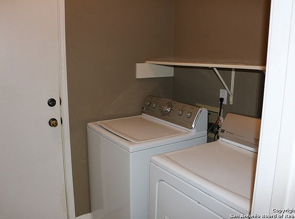 5th image of 13130 Brook Garden Ln