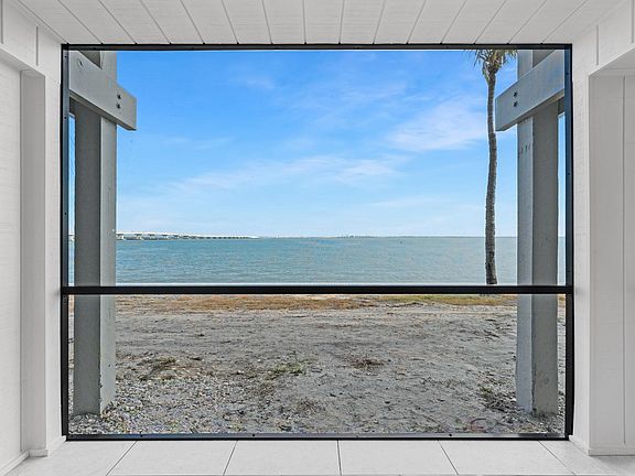 4th image of 760 Sextant Dr Unit 1051