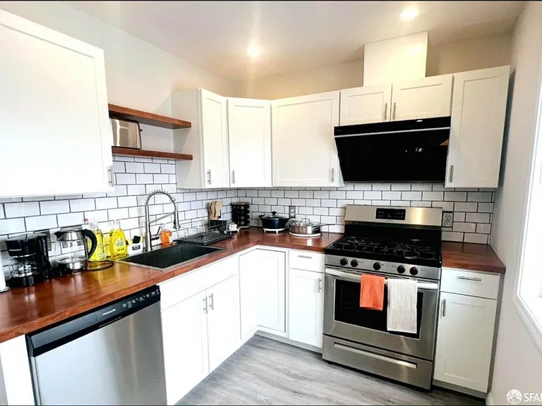 848 Girard St — Photo 8
