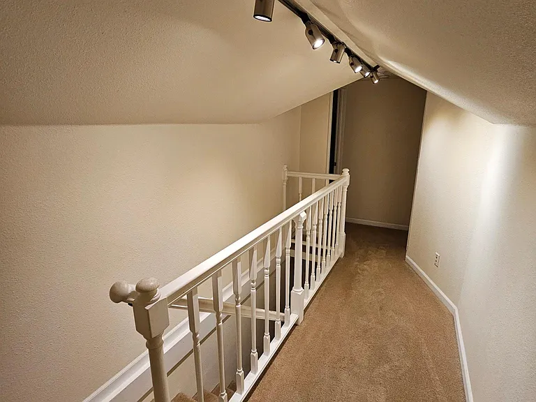 6306 SW 30th Ave — Photo 24
