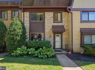 Treebrooke Condo, Oakton, VA 22124