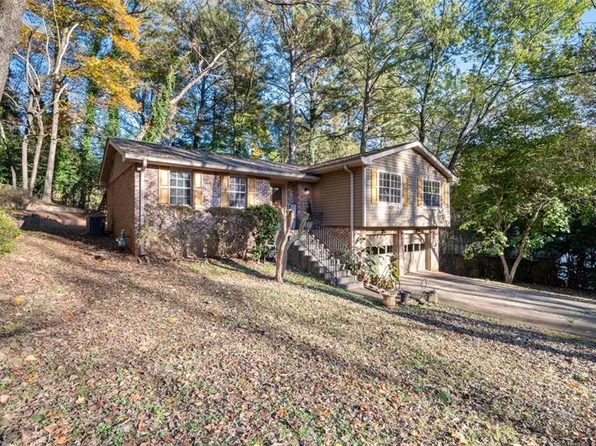 630 Simone Way, Stone Mountain, GA 30087