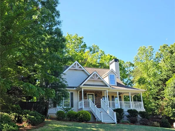 7225 Hickory Bluff Dr, Cumming, GA 30040