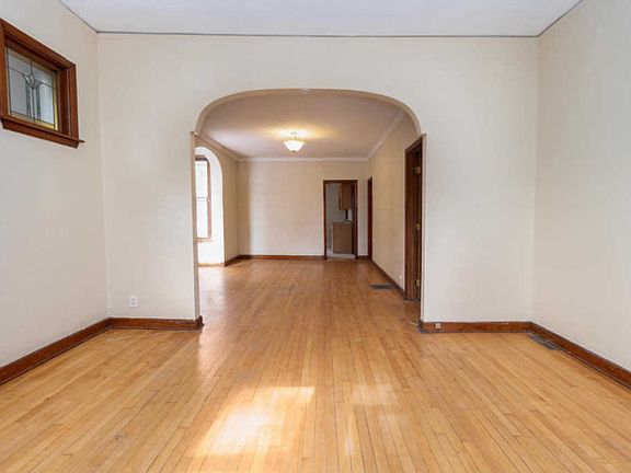 3rd image of 3117 N Bartlett Ave